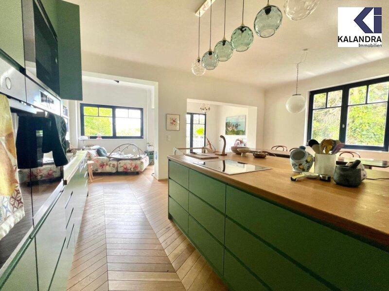 Wohn- Esszimmer mit K�che