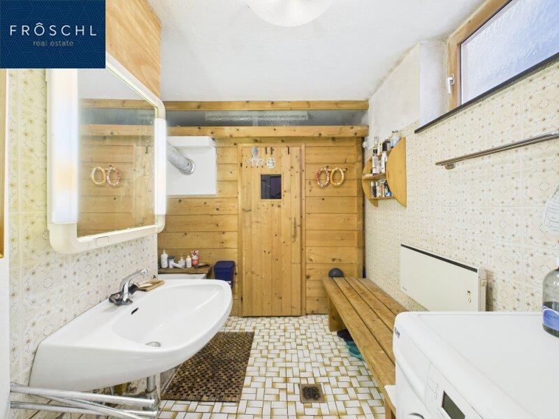 Badezimmer inkl. Sauna auf Gartenebene