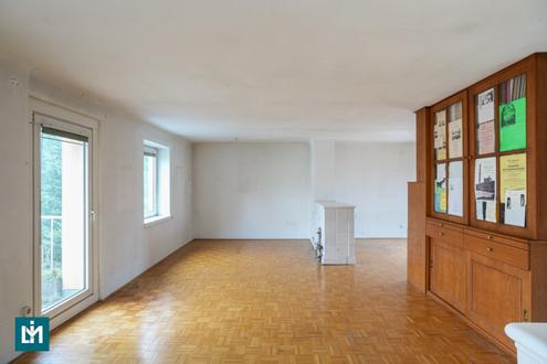 SANIERUNGSBEDÜRFTIGE 2 - ZIMMER WOHNUNG MIT 2 TERRASSEN