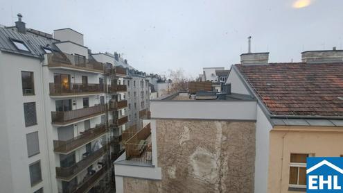 Altbau mit hoher Decke & Charakter - 2-Zimmer zum Wohlfühlen