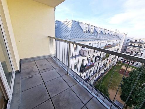 FAMILIENHIT, DACHGESCHOSS, 103 m2 Neubau mit Loggia und Balkon, Wohnküche, 3 Zimmer, Wannenbad, Parketten, Holbeingasse