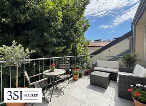 Top sanierte Dachgeschoßwohnung mit Terrasse und Grünblick - Nahe Kutschkermarkt