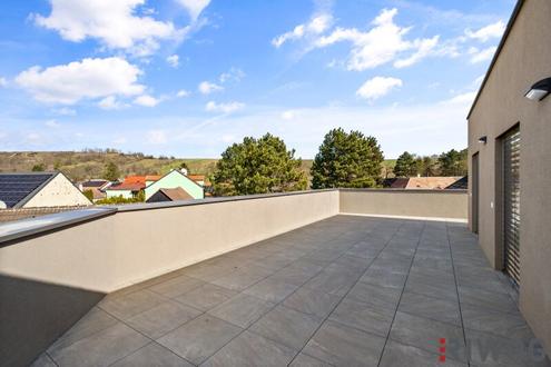 Wohlfühloase Nähe Wien - Living Weinviertel I Herbst-Special: Stellplatz gratis dazu I Luxus-DG mit rund 140m² Terrasse / Loggia I Wolkersdorf und Gerasdorf
