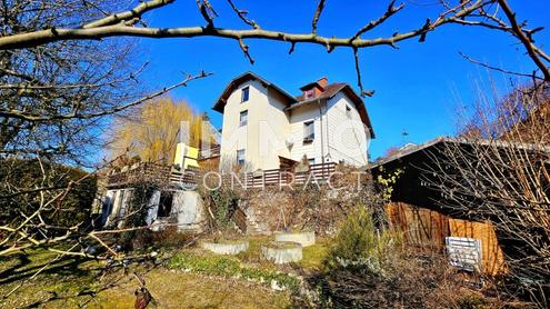 Neuer Preis! Traumaussicht garantiert: Gro�z�giges Ein-/Zweifamilienhaus mit vielen M�glichkeiten