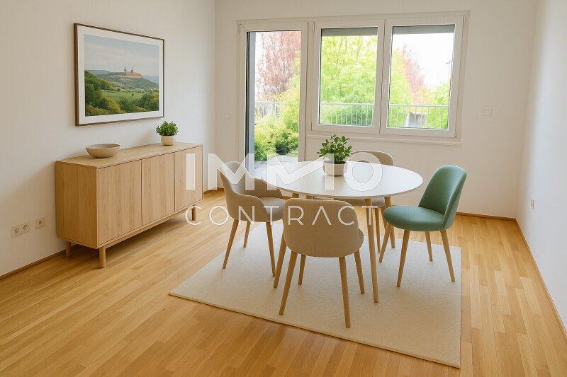 Minimalist Essbereich mit Naturblick