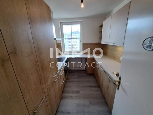 **Ab sofort** Sonnige 3-Zimmer Wohnung in der Volksfeststrasse 34 - Top 10