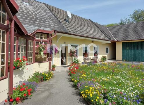 LANDWIRTSCHAFT - IHR NATURJUWEL IN ROHRBRUNN MIT VIEL GRUND MITTEN IN DER WUNDERBAREN THERMENREGION