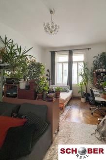 Helle Altbauwohnung mit 2,5 Zimmer im 3. OG ohne Lift