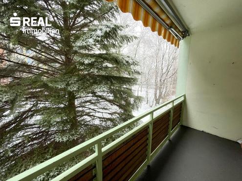 Gepflegte 3-Zimmer Familienwohnung mit Loggia in Gr�nruhelage