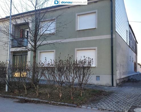 Mehrfamilienhaus (3 Wohneinheiten) mit vielen M�glichkeiten! - Teilunterkellert!