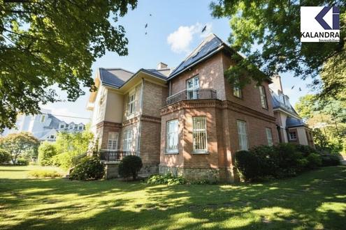 VILLENETAGEN mit TERRASSE