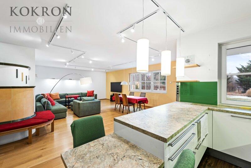 Blick ins Wohnzimmer