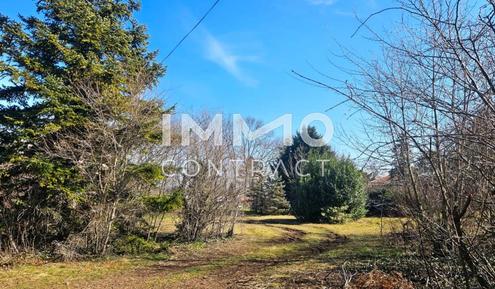 Bautr�ger oder Privatperson: Traumhaftes Grundst�ck mit Altbaumbestand in ruhiger Lage - teilbar