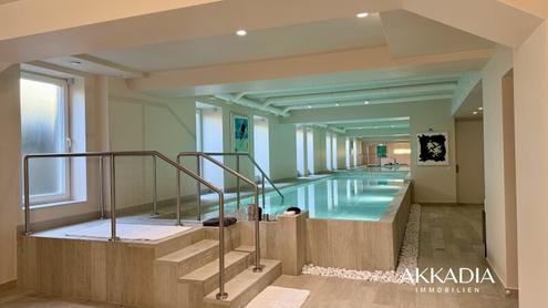 Exklusive Garten-Maisonette in revitalisierter Jugendstilvilla [A\]