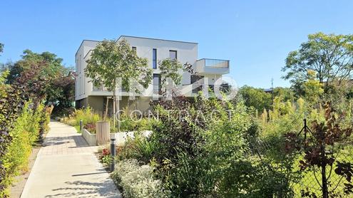 2 Dachterrassen mit Grünblick: Stilvolle 4-Zimmer-Wohnung in parkähnlicher Anlage - provisionsfrei!