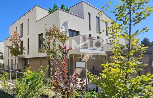 Lichtdurchflutete 2-Zimmer-Balkon-Wohnung im Erstbezug in traumhafter Anlage - provisionsfrei!