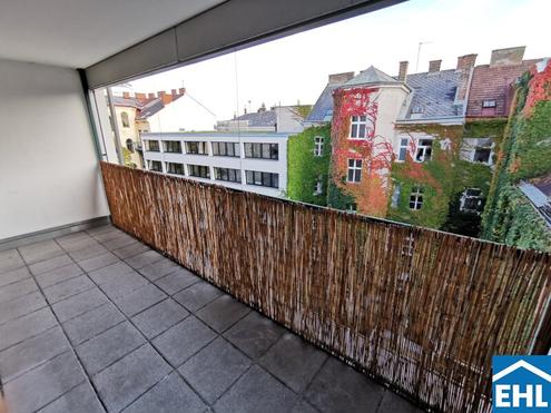 Top 3 Zimmerwohnung mit großzügiger Freifläche Nähe Mariahilferstraße