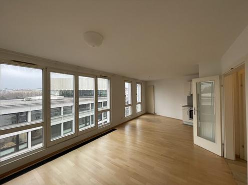MODERNE 3-ZIMMER-WOHNUNG BEIM KARLSPLATZ - FERNBLICK/DACHTERRASSE/RUHELAGE!