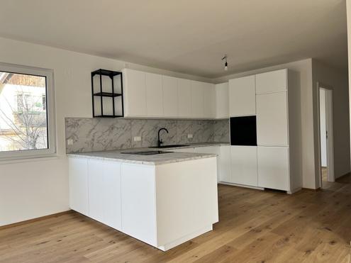 Speisinger Straße 122-124 - Exklusive 5-Zimmer-Maisonette-Wohnung - Haus 122 - Top 2