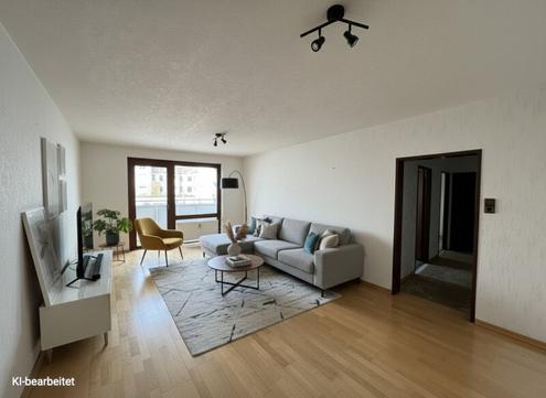 *Sanierungsbedürftiger Familien- oder Pärchenhit in absoluter Ruhelage mit Loggia bei U6 Dresdner Straße* Ab sofort verfügbar*