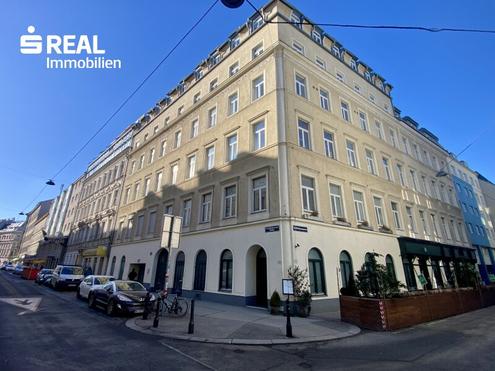 N�he Schlossquadrat, Entz�ckende 2 Zimmerwohnung