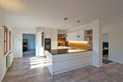 Frisch renoviertes Einfamilienhaus in M�rbisch mit zus�tzlicher, separat zug�nglicher Wohneinheit - auch zur Vermietung geeignet!