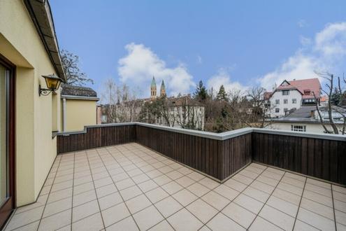 Ein Platz zum Durchatmen - Terrasse & Ruhelage im Villenviertel
