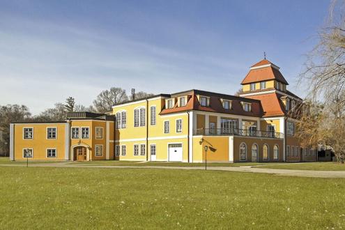 Exklusives Herrenhaus mit historischem Charakter und weitl�ufigem 6,58ha Grundbesitz