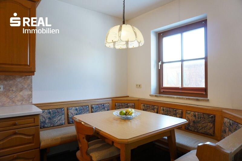 K�che mit Sitzplatz Gelegenheit