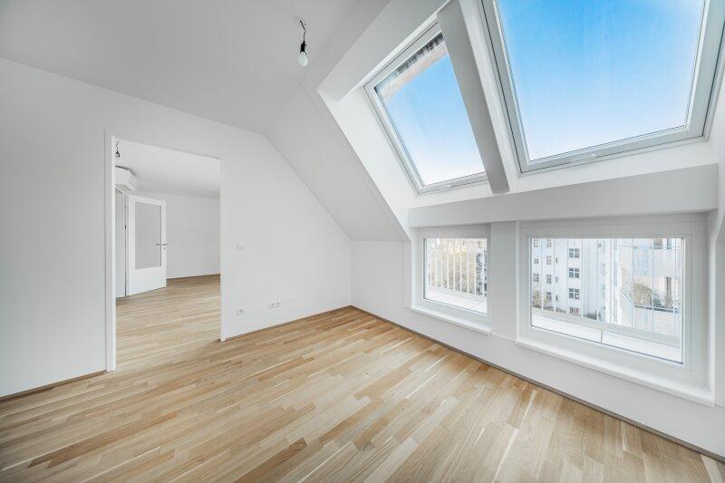 Schlafzimmer mit Schranknische