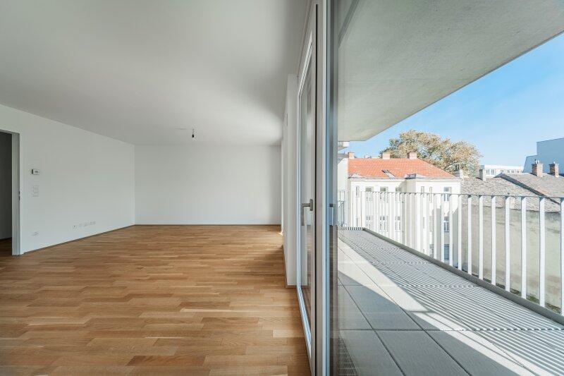 Wohnk�che mit Balkon