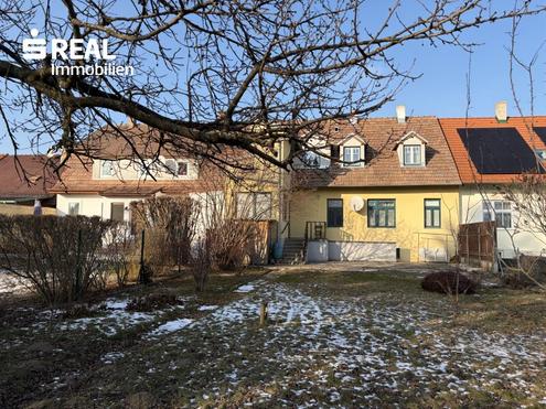 Einmalige Gelegenheit - Jahrhundertwendehaus mit gro�em Garten