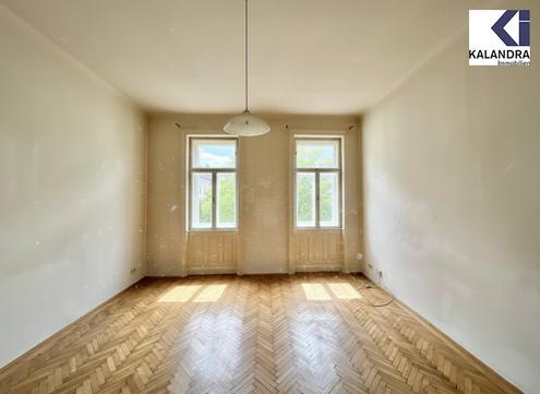 360 TOUR // KLASSISCHE ALTBAUWOHNUNG