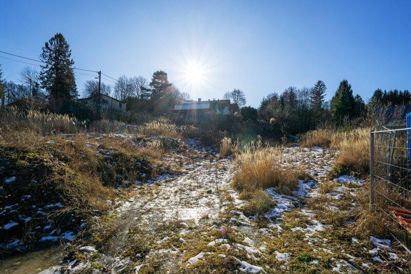 links (s�dlich) angrenzender Bauplatz 1