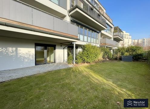 GARTEN TRAUM ZUM WOHLF�HLEN - DURCHDACHTE RAUMAUFTEILUNG - EXKLUSIVE AUSSTATTUNG - FAMILIENJUWEL MIT GROSSEM GARTEN