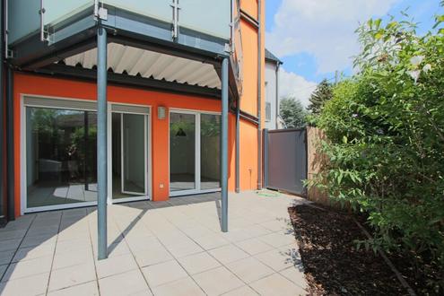 Wohntraum mit Gartenterrasse in ruhiger, kleiner Anlage nur 50m zum Badeteich!