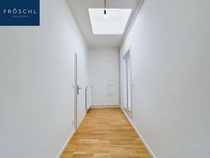 Zentraler Flur - Ansicht 1