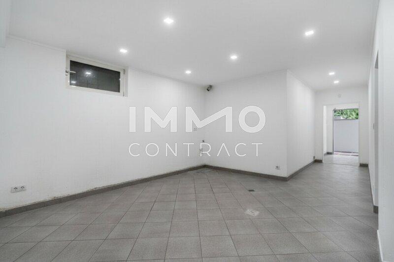 Abstellraum mit Waschmaschinen- & Saunaanschluss