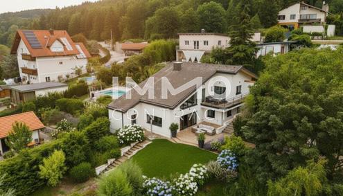 Fernblick Refugium am Hexenberg - Exklusive Architektenvilla in Besthanglage mit Schwimmteich und G�stehaus