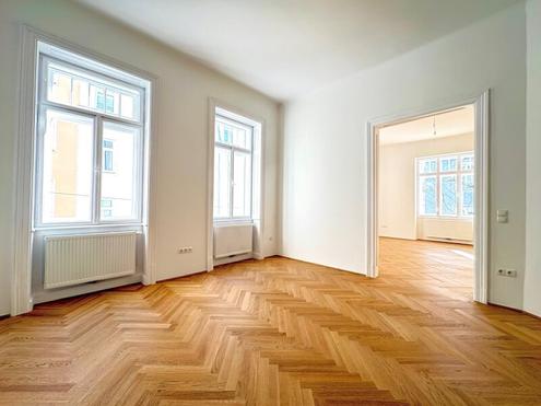 RARIT�T! WUNDERSCH�NER ALTBAU MIT FREIEM MIETZINS (AUCH ALS 3-ZIMMER-VARIANTE M�GLICH)