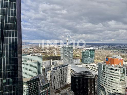 DC2 Tower - Familienwohnung mit Weitblick - 3 Zimmer 2 Loggien - Westausrichtung