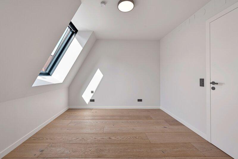 stra�enseitiges Schlafzimmer