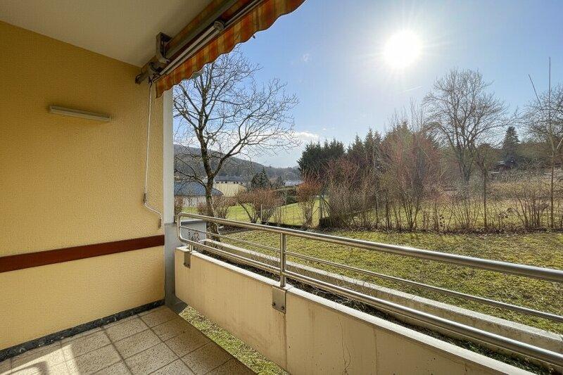 Westseitige Loggia mit Gr�nblick