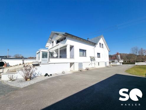 #SQ - KEMETEN: TRAUMHAFTES 2-FAMILIENHAUS MIT GARAGE UND SEHR GROSSEM GARTEN IM ORTSZENTRUM