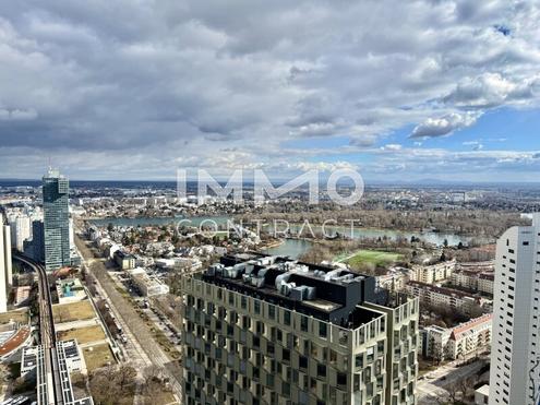 DC2: 41. Etage: Ihr privater Logenplatz über der Donau