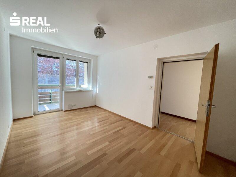 Schlafzimmer mit Balkon