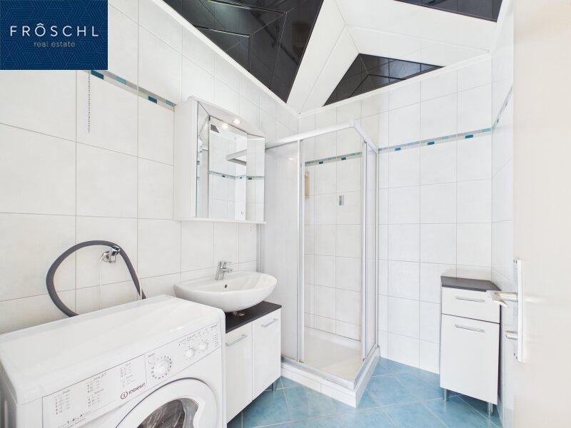 Blick ins Badezimmer