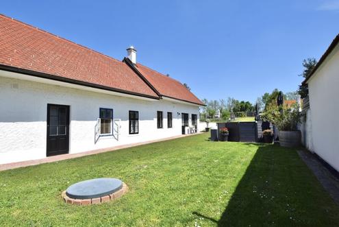 Wohnen, wo andere Urlaub machen - Traumhafter Streckhof mit Geschichte & Stil