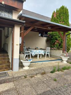 Bauernhaus mit gro�em Grundst�ck in Harmisch