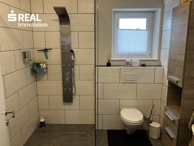 Badezimmer EG